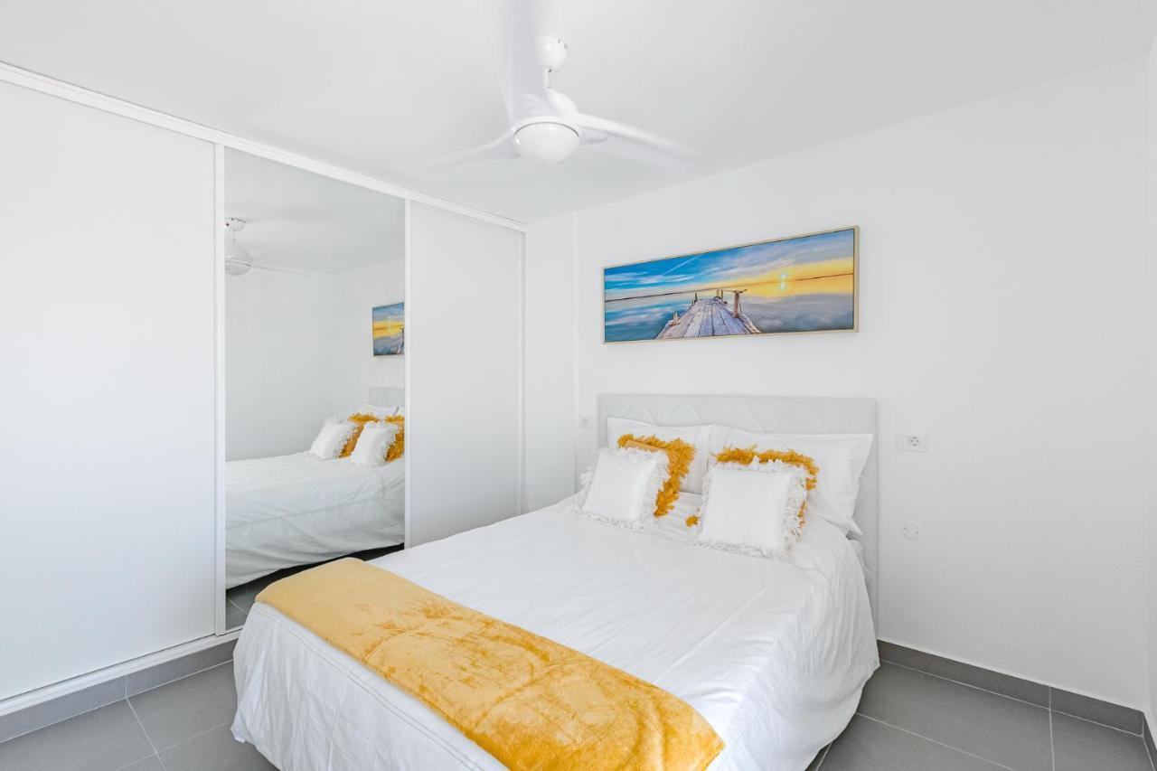 Buenavista Sunflower Apartment In Playa La Arena Puerto de Santiago  Buitenkant foto