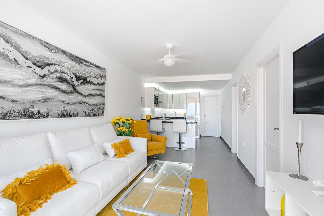 Buenavista Sunflower Apartment In Playa La Arena Puerto de Santiago  Buitenkant foto