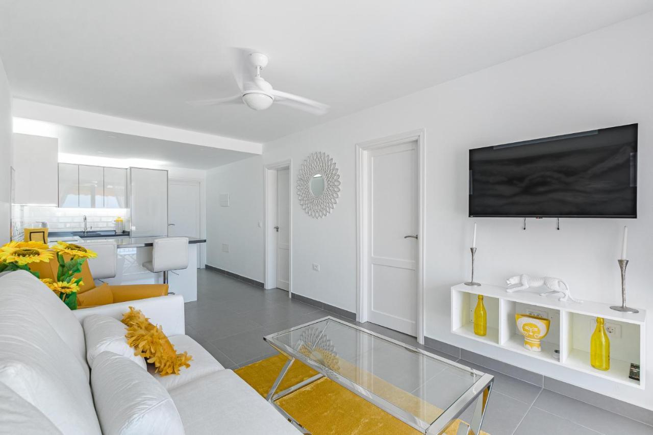 Buenavista Sunflower Apartment In Playa La Arena Puerto de Santiago  Buitenkant foto