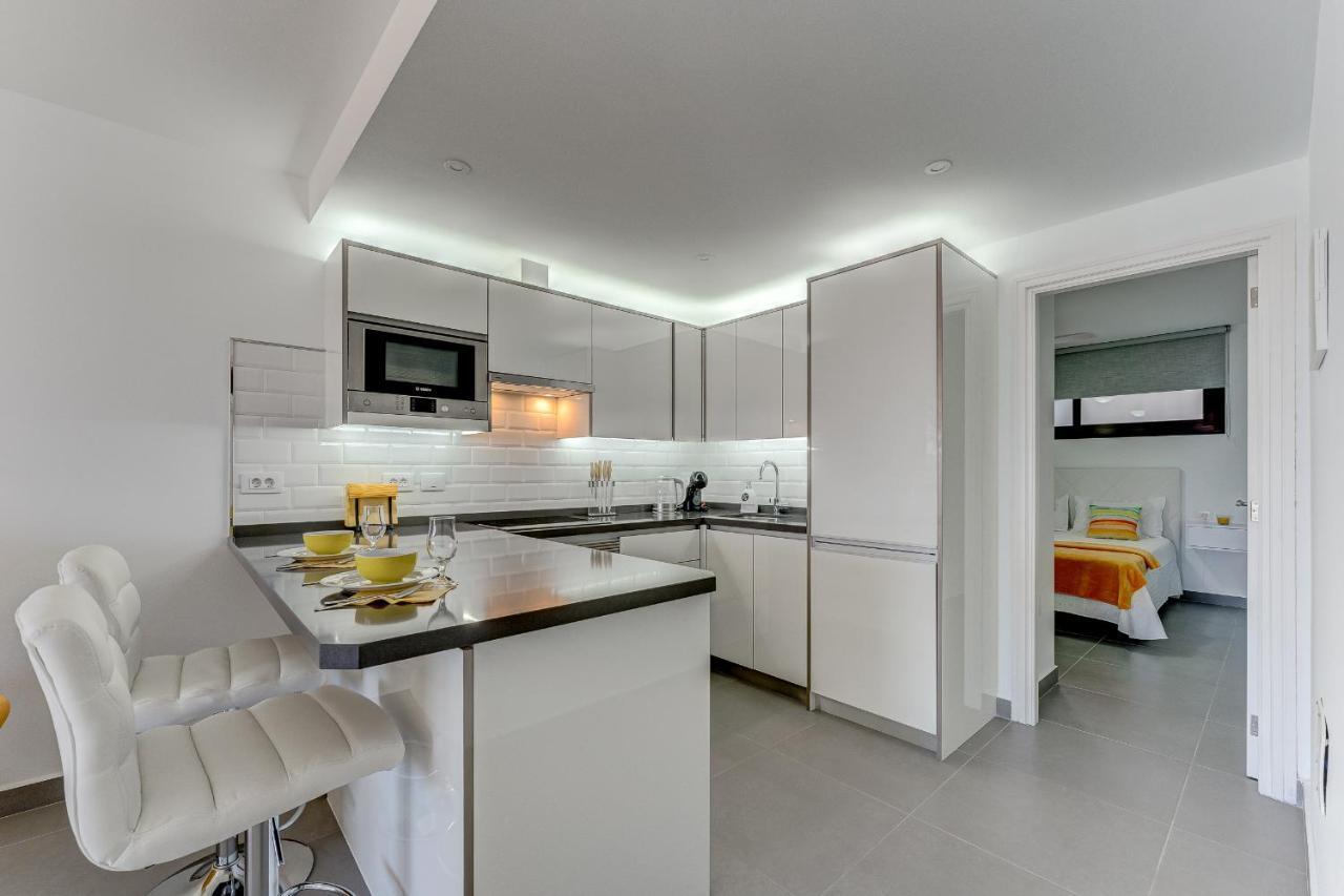 Buenavista Sunflower Apartment In Playa La Arena Puerto de Santiago  Buitenkant foto