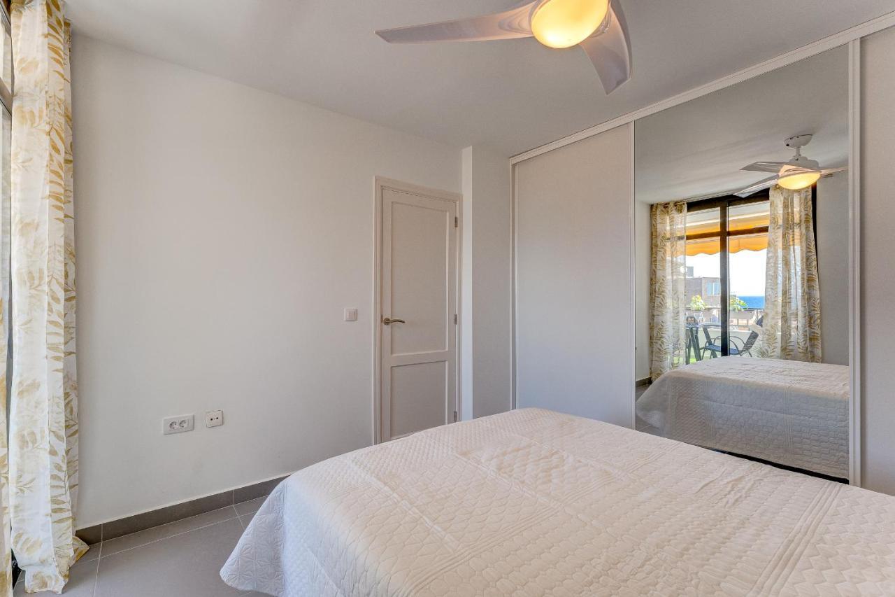 Buenavista Sunflower Apartment In Playa La Arena Puerto de Santiago  Buitenkant foto