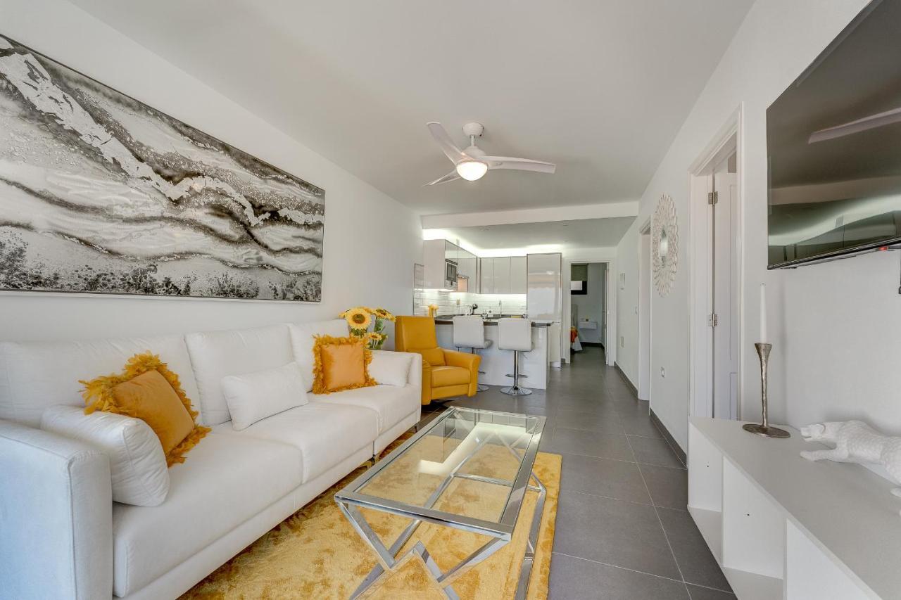Buenavista Sunflower Apartment In Playa La Arena Puerto de Santiago  Buitenkant foto